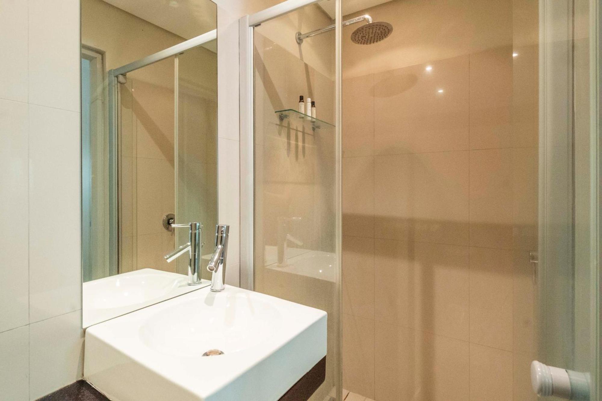 Point Living - Modern Charm * Cidade Do Cabo