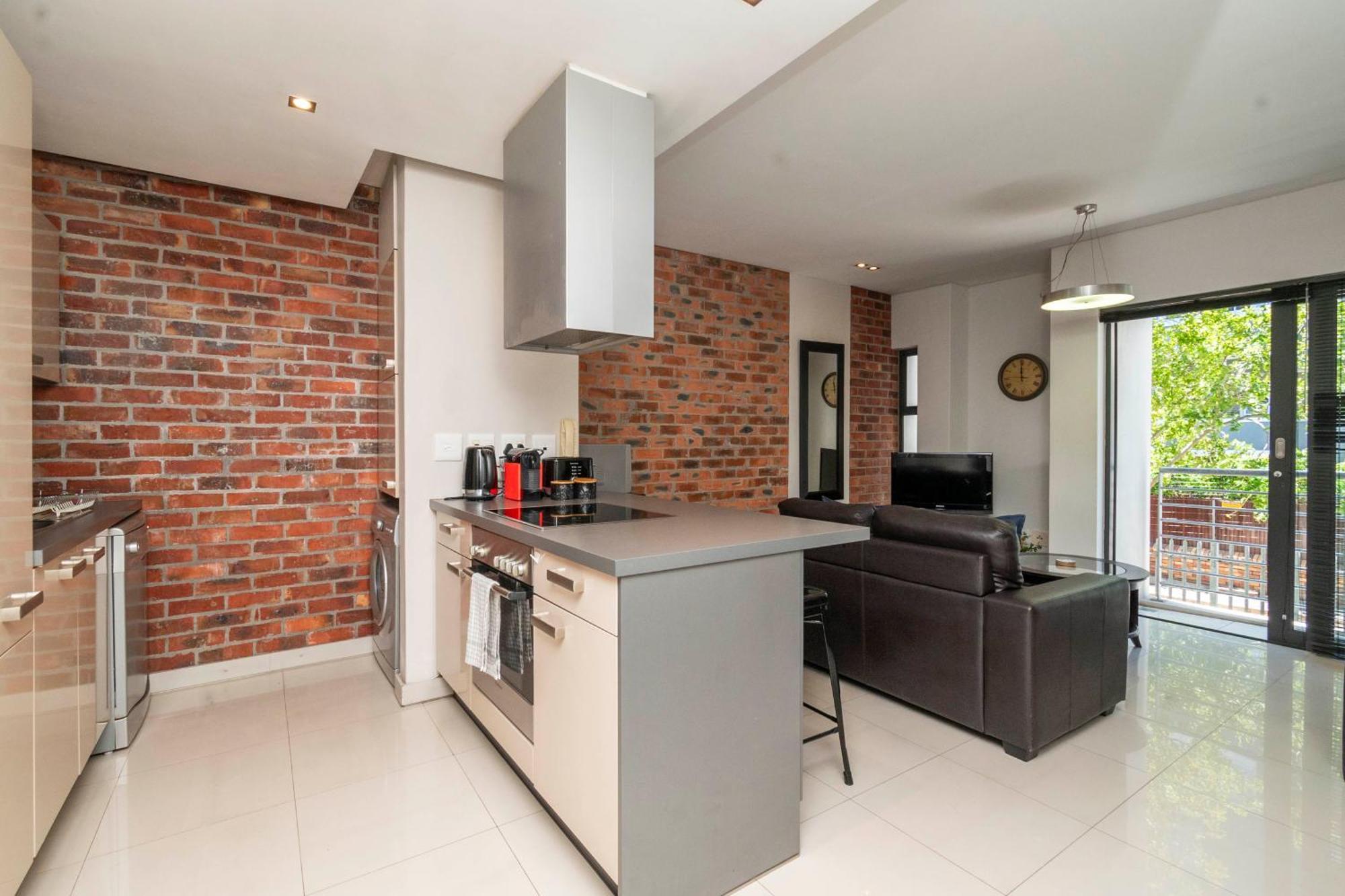 Point Living - Modern Charm *